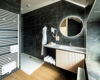 La Villa des Fleurs - Spa - Baño