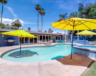 The Brentwood Permit# 3911 - Palm Springs - Piscina