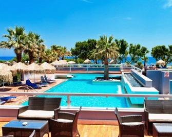 Blue Sea Beach Resort - Rodos - Uima-allas
