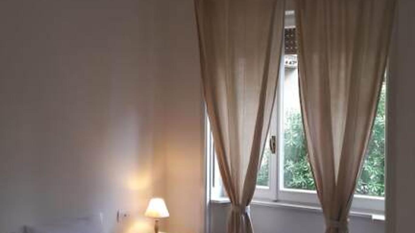 Pixie Dixie & Moses Malone