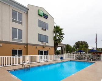 Holiday Inn Express & Suites Tavares - Leesburg - Tavares - Edificio