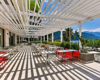 Carine Hotel Park - Bijela