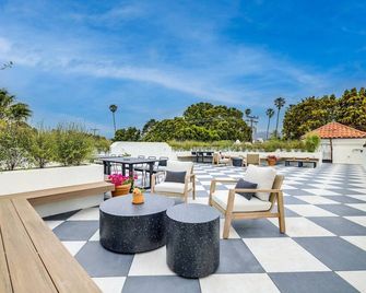 Casa De La Vina Unit 12 - Boutique Apartment - Santa Barbara - Innenhof