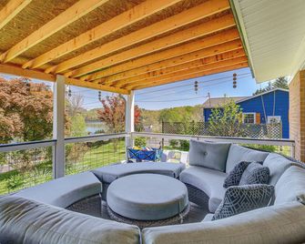 Lakefront Kingsport Home w/ Private Hot Tub! - Kingsport - Balcony