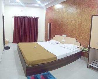 Hotel Gold Inn - Aurangabad - Phòng ngủ