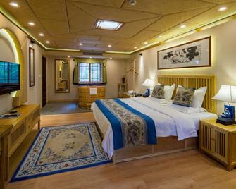 Yangshuo Ancient Garden Boutique Hotel - Guilin - Bedroom