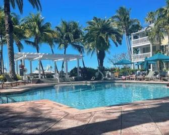 Hyatt Sunset Harbor Resort - Key West - Pool