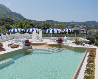 Corallo Blu Hotel De Charme - Sea & Spa access - Ischia