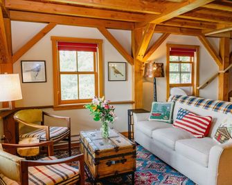 The Inn at Stonecliffe - Mackinac Island - Obývací pokoj