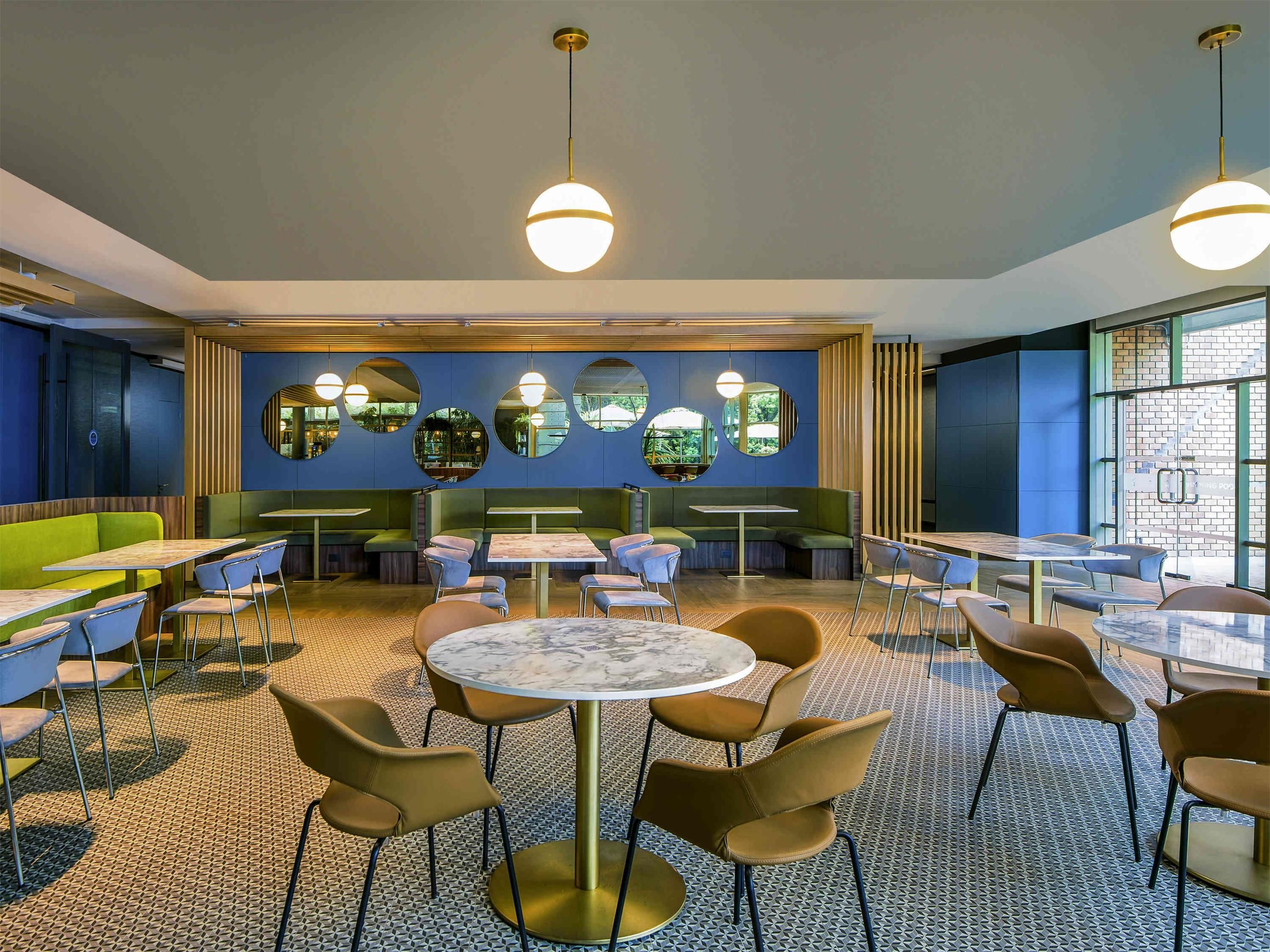 نوفوتيل سانتياجو لاس كونديس