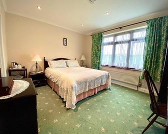 Milka's - Oxford - Bedroom