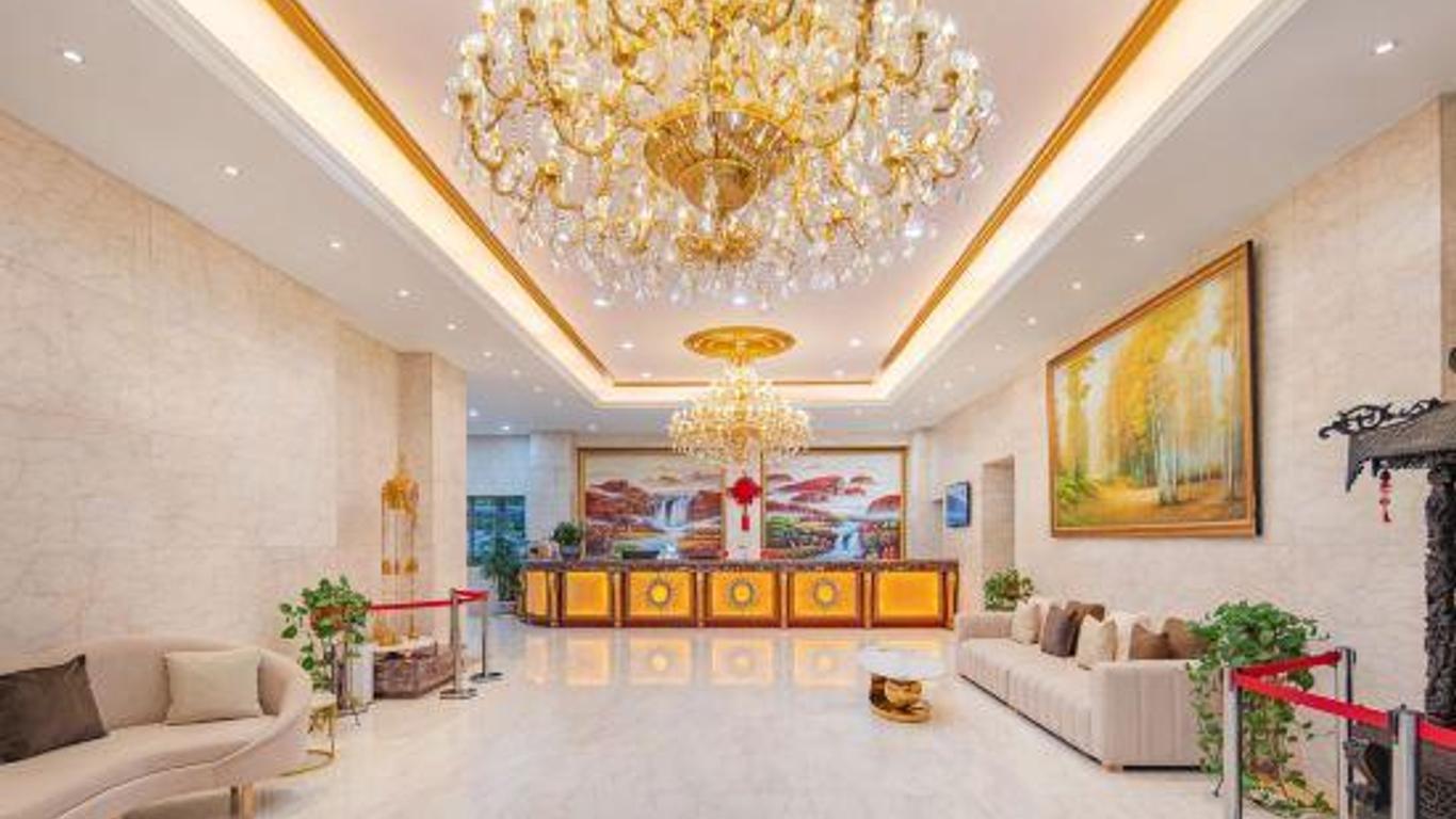 Sunkist International Hotel