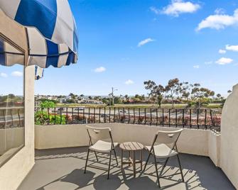 Travelodge by Wyndham San Clemente Beach - San Clemente - Balcony