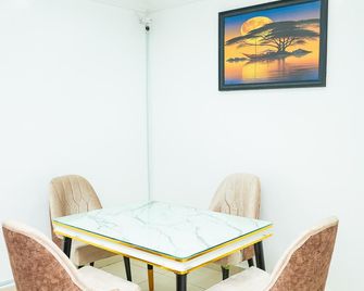5C Suites - Abuja - Dining room