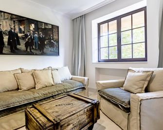 Castro Mesembria Boutique Hotel - Nesebar - Obývací pokoj