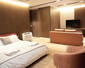 Hotel Aquila D - Durrës - Slaapkamer