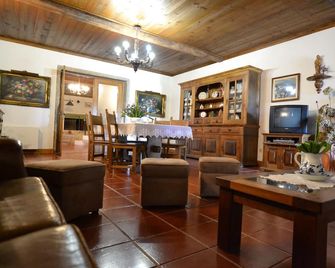 Villa with pool near Braga - Vila Verde - Huiskamer