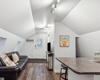 Quiet and rural apartment in the country - Cobble Hill