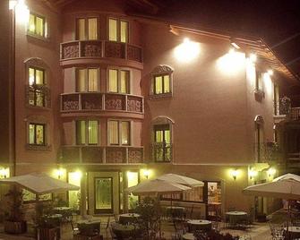 Hotel Mazzoleni - Roncola - Building