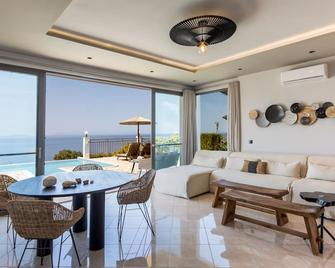 Villa Di Capri - Skala - Wohnzimmer