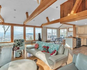 Campton Mountain Ski Retreat for Year-Round Fun -Best view and Best Price Guarantee - Campton - Sala de estar