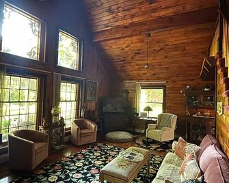 Faith’s Cottage on the Susquehanna River - Nichols - Sala de estar