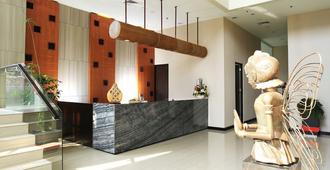Cipta Hotel Pancoran - Jakarta - Receptionist