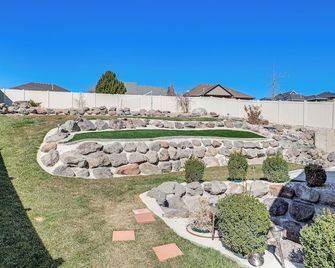 Home Theater and Patio South Jordan Basement Unit - South Jordan - Buiten zicht