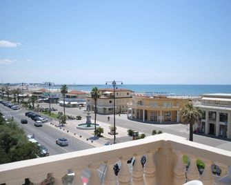 Villa Tina Hotel - Viareggio - Parveke