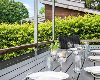 6 Person Holiday Park Home in Aarhus N - Århus - Balcón