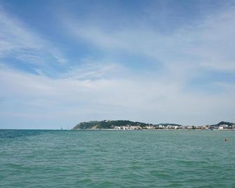 Hotel Bristol - a 30 mt dalla spiaggia - Misano Adriatico - Beach