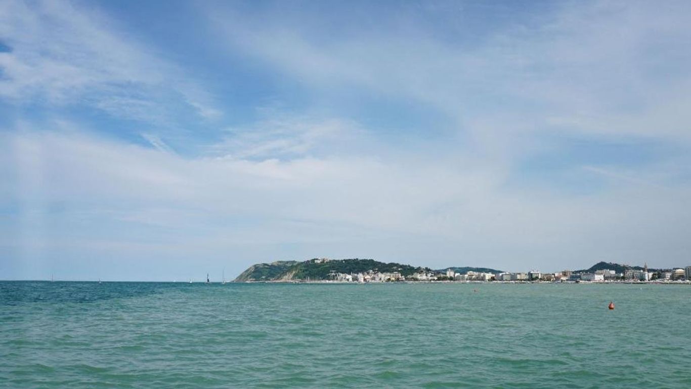 Hotel Bristol - a 30 mt dalla spiaggia