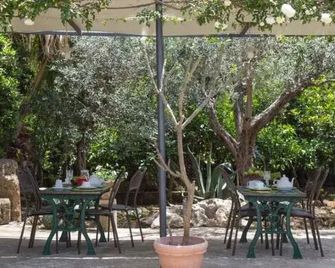 Villa Irene - Marsala - Innenhof