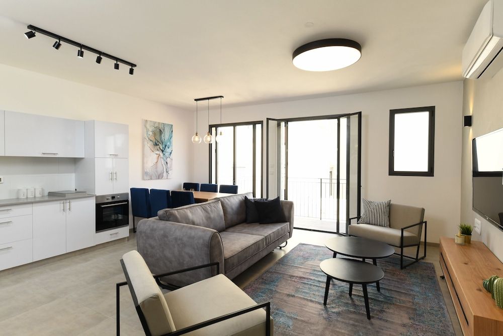 Airtlv Deluxe Jaffa Apartments - Tel Aviv - Vardagsrum