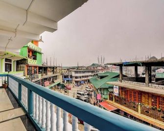 Hotel Snowland - Tawang - Balcony