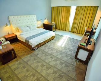 Ritz Garden Hotel Manjung - Lumut - Κρεβατοκάμαρα