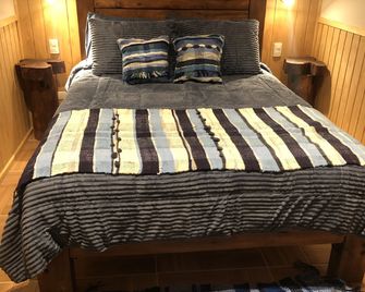 Magellanicus Rustic Suites - Punta Arenas - Bedroom