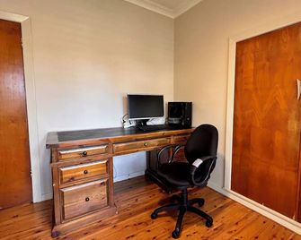 Hillside Haven - Beecroft