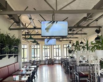 ألما - ألماتي - مطعم