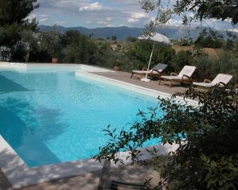 Apartment in Umbria near Montefalco Winery - Giano dell'Umbria - Piscina