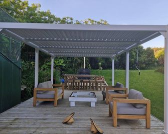Cosy seculded rural retreat for the whole family - Raglan - Patio
