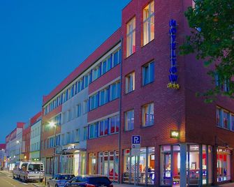 Hoteltow - Teltow - Gebouw