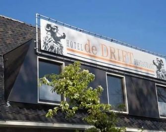 Hotel de Drift - Dwingeloo - Будівля