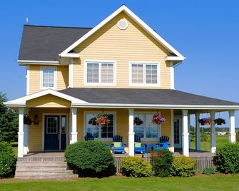 Tide & Bridge Beach House (w/ private beach access) - Borden-Carleton - Edificio