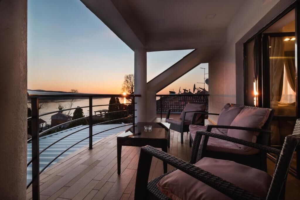 Guest House Panorama Aqualux with Free Parking