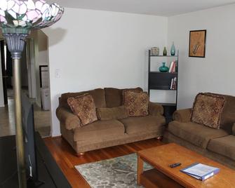 Private Cozy Get-A-Way #4 - Cincinnati - Sala