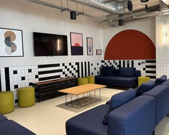 Destiny Student - Parkgate - Dublín - Lounge
