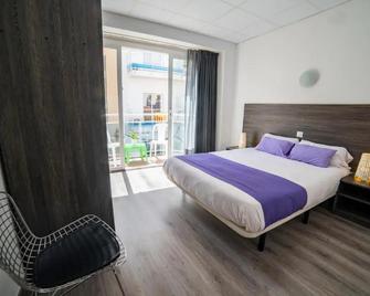 Apartaments Atzavara - Calella - Bedroom