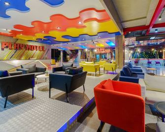 Play Phala Beach Rayong - Ban Chang - Lounge