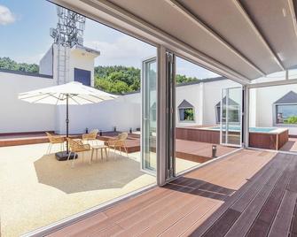 Hotel Riversidecozy - Chuncheon - Patio